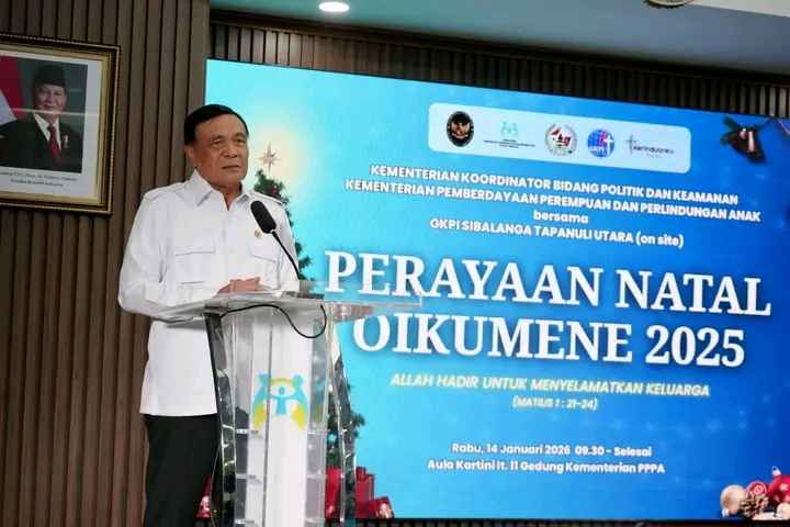 Rayakan Natal Bersama Warga Tapanuli Utara, Menko Polkam: Anda Tidak Sendiri