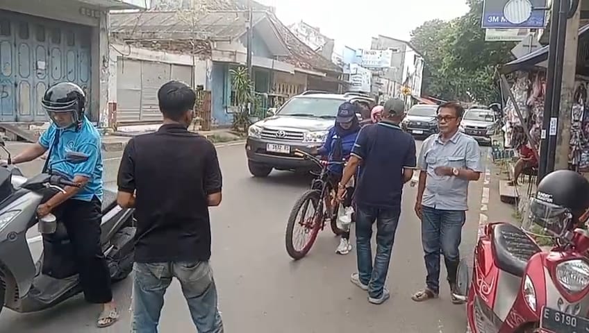 Indahnya Berbagi di Bulan Suci Ramadhan Bersama Forum Wartawan Geplak