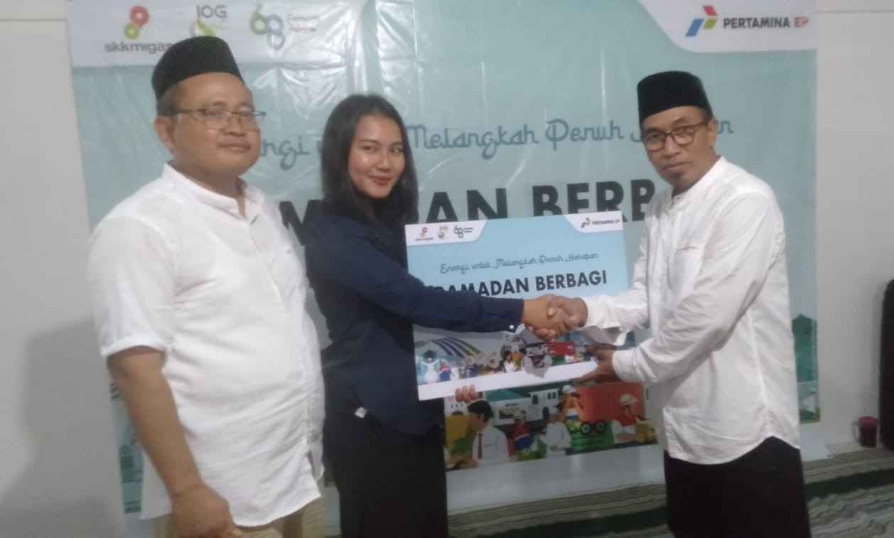 “Ramadan Berbagi” PHE ONWJ dan SNT Karangsong Santuni Anak Yatim