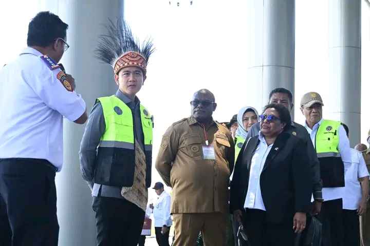 Wapres Tinjau Pengembangan Bandara Nabire untuk Konektivitas Papua Tengah