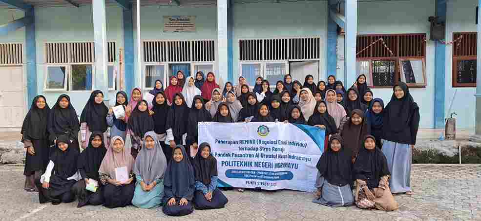 Tim Dosen Polindra Jurusan Kesehatan Berhasil Terapkan REMIND Terhadap Stres Remaja di Pondok Pesantren