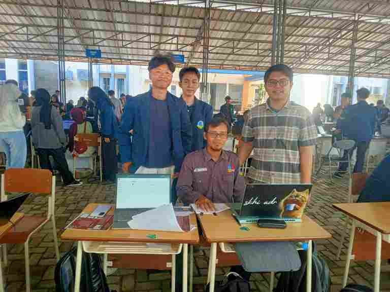 Tunjukkan Hasil Mata Kuliah Jurusan Teknik Informatika Polindra Gelar Expo Projek