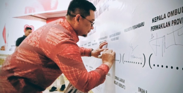 Syahrial Abdi: Semua Anak Riau Berhak Sekolah, Jangan Sampai Terhalang Faktor Ekonomi