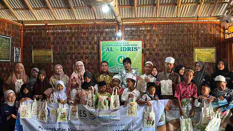 UNNES Berdayakan Komunitas Anak Terlantar di Kota Semarang Melalui Inkubasi Bisnis Edu-Ecoprint Berbasis Ethnogreen
