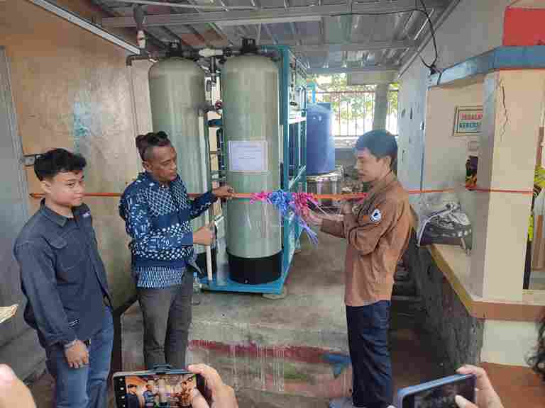 Mahasiswa Polindra Ciptakan Teknologi Air Bersih untuk Kawasan Wisata di Indramayu