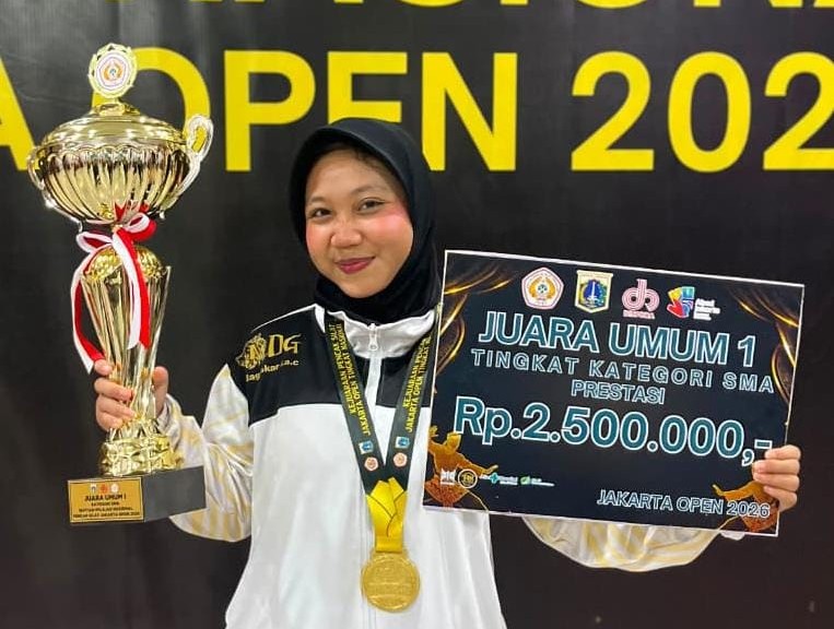 Tirta Putri Ningrum Siswa SMAN I Kebelen Bekasi Jawa Barat, Juara Umum Kompetisi Pencak Silat Nasional Jakarta Oven 2026