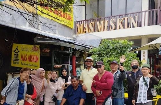 MANIFESTO MARTABAT BURUH: MEREBUT KEMBALI HARI ESOK YANG DIJUAL MURAH