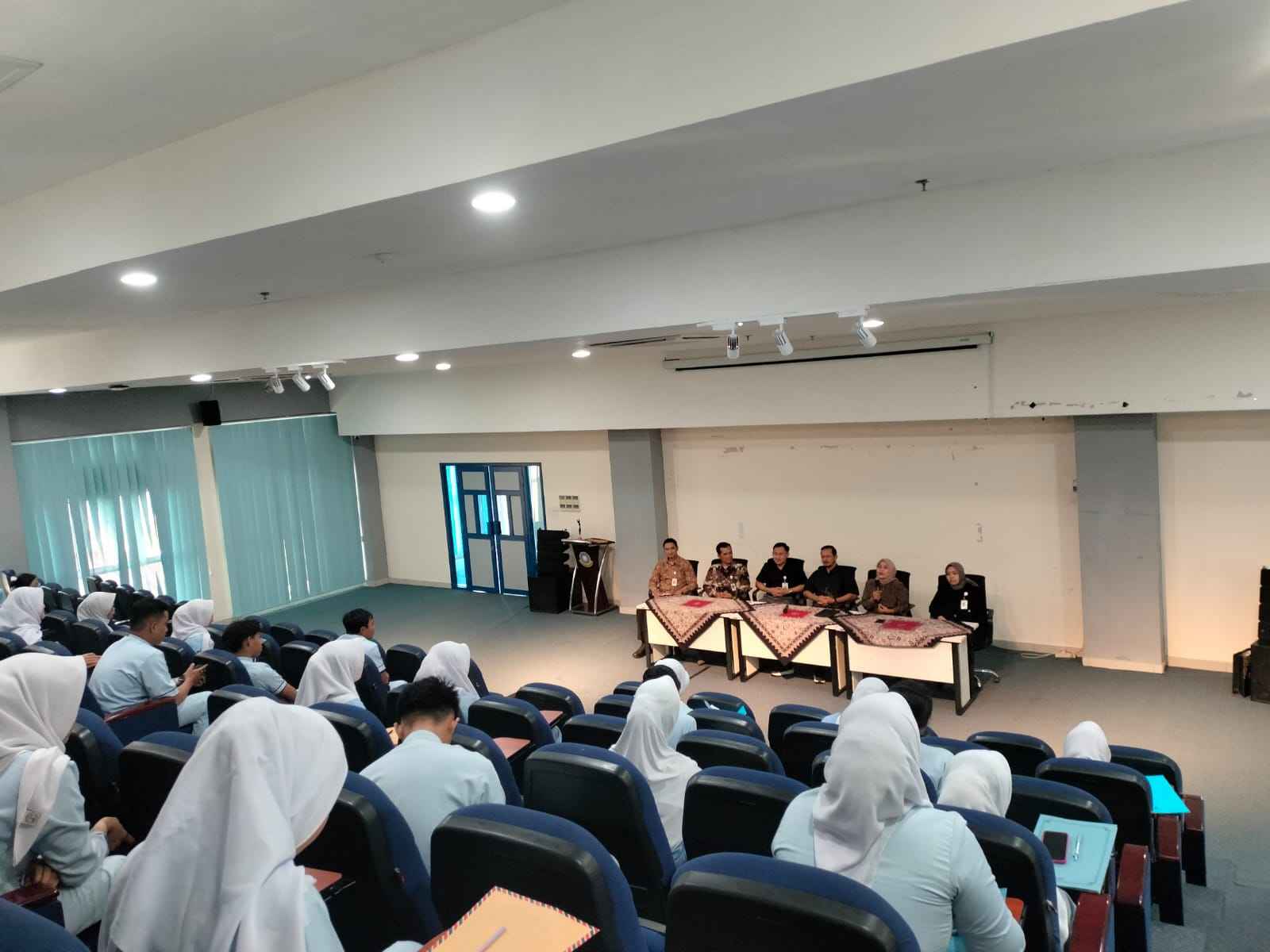 28 Calon Lulusan Polindra Langsung Diserap RS Mitra Plumbon Patrol Lewat Program Kampus Hering