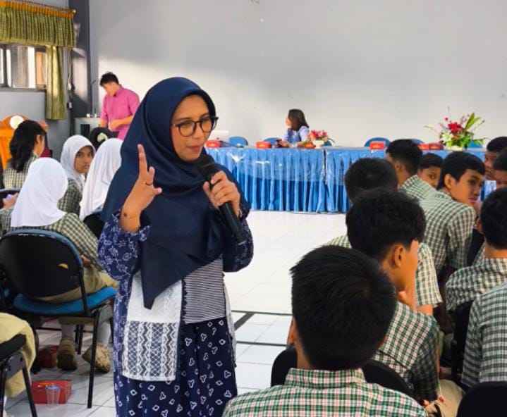 REMAJA SEMARANG JADI KREATOR KAMPANYE “KONSUMSI BIJAK MINUMAN KEMASAN MANIS”