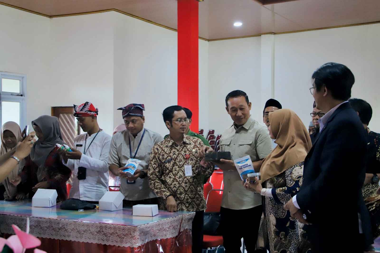 LAUNCHING DAN EXPO PPK ORMAWA HIMANKOMI UNIVERSITAS IVET, TAMPILKAN HASIL INOVASI PEMBERDAYAAN MASYARAKAT KELURAHAN MANGUNHARJO