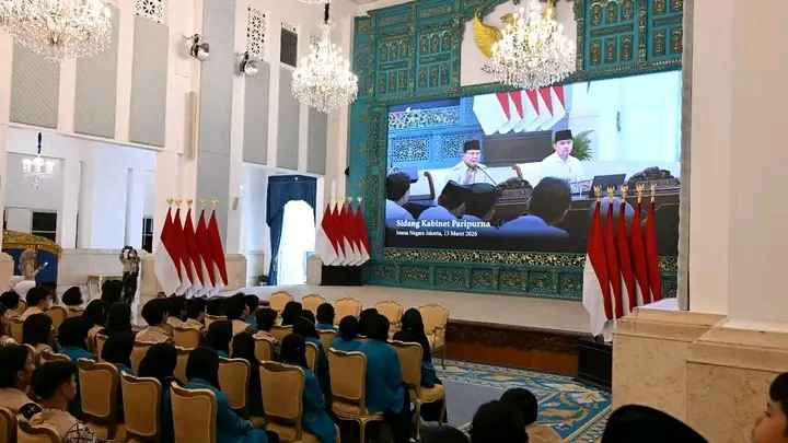 PERLUAS WAWASAN KEBANGSAAN, 196 PELAJAR KUNJUNGI ISTANA KEPRESIDENAN