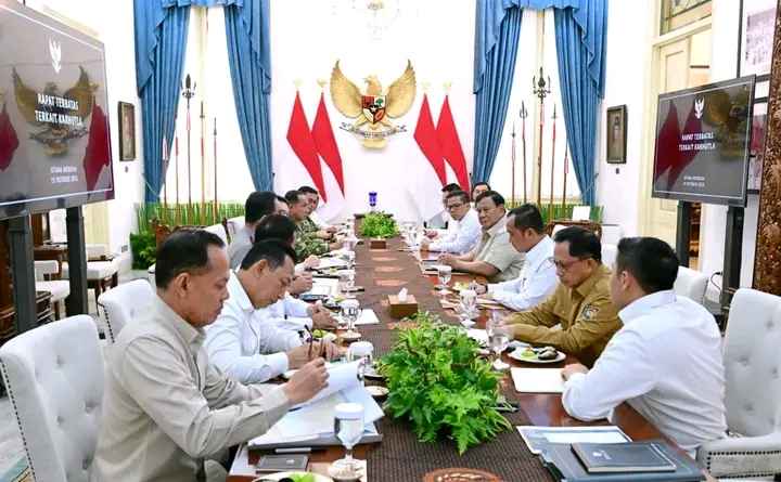 Presiden Prabowo Instruksikan Penanganan Karhutla Lebih Masih dan Terpadu