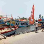Ratusan Perahu Meriahkan Nadran Bubuh dan Jaring di Desa Pabean Udik Indtamayu